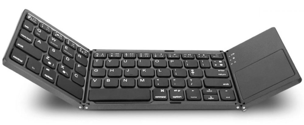 teclado dobrável com trackpad à direita