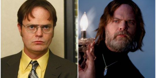 À esquerda, Rainn Wilson como Dwight Schrute; À direita, o ator como Terry Carnation na série Dark Air With Terry Carnation