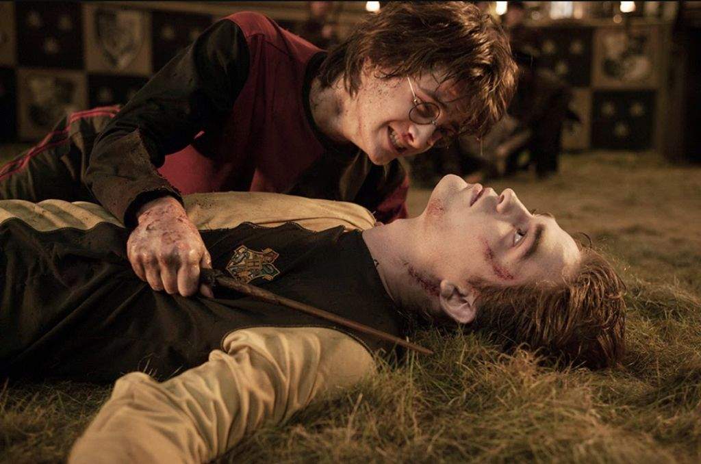 Harry Potter com o corpo de Cedric Diggory (Imagem: Reprodução/Warner Bros.)