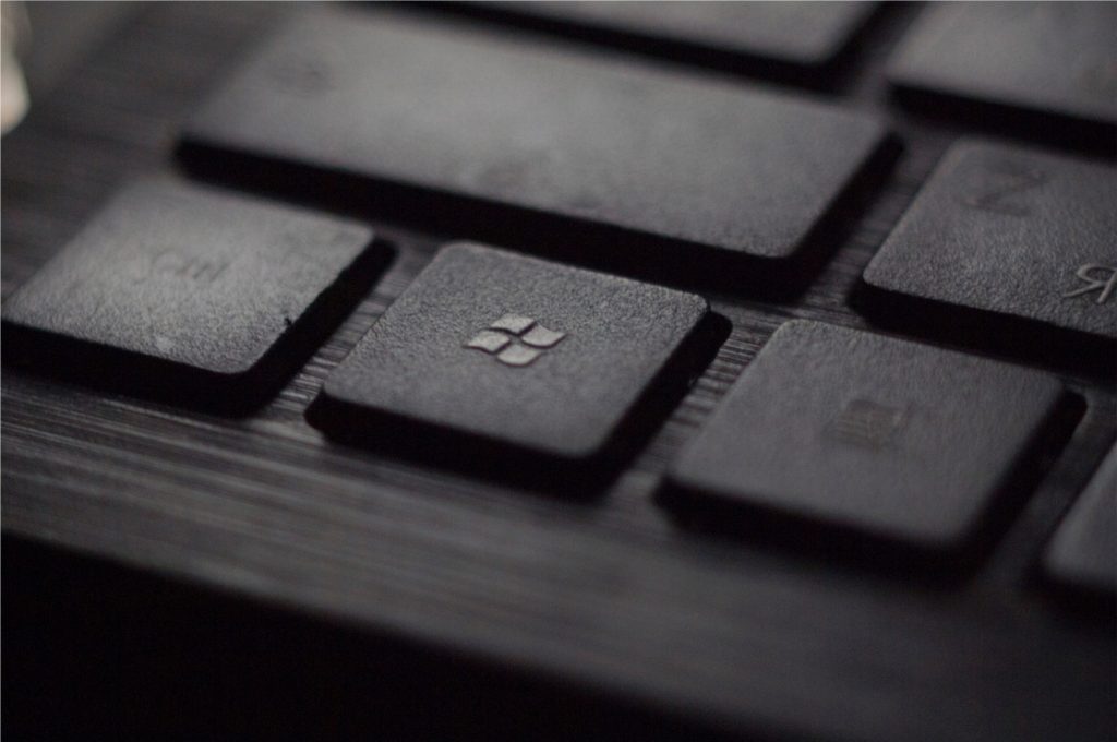 Microsoft corrige problema do Windows 11 de certificado expirado (Imagem: Tadas Sar/Unsplash)