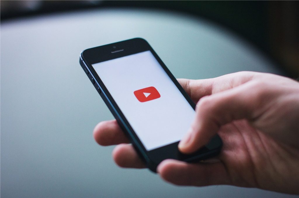 YouTube vai esconder quantidade de dislikes em vídeos (Imagem: StockSnap/Unsplash)