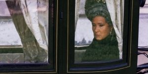 Rainha Charlotte está de volta em imagens da série derivada de 