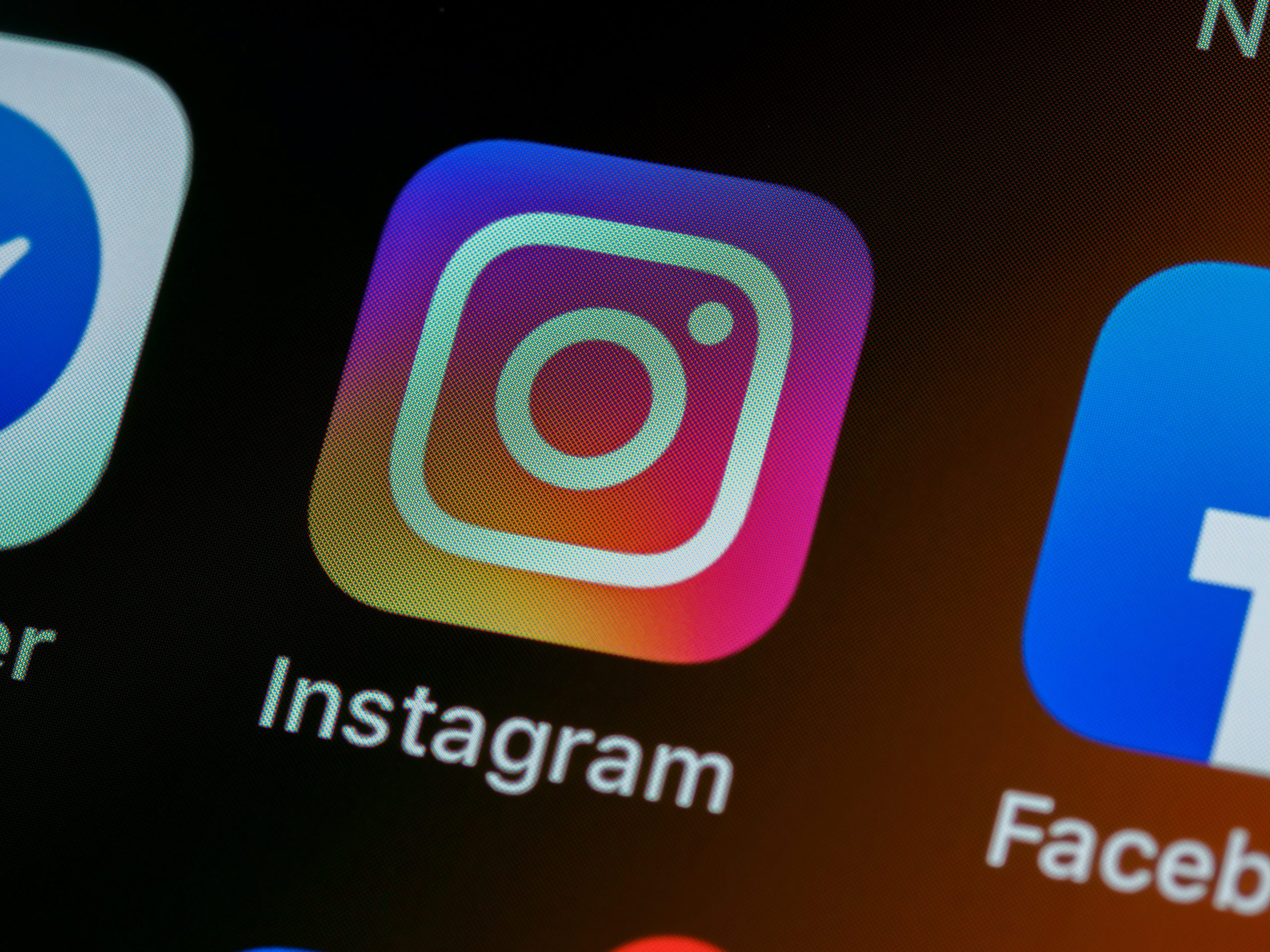 Instagram: conserte seu feed e dê adeus aos posts sugeridos de uma vez por todas! (Imagem: Brett Jordan/ Unsplash)